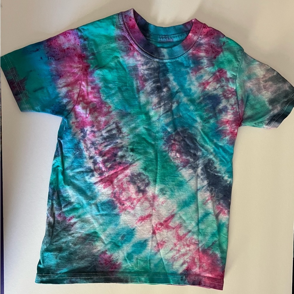 Kid’s xs 4/5 tie dye shirt